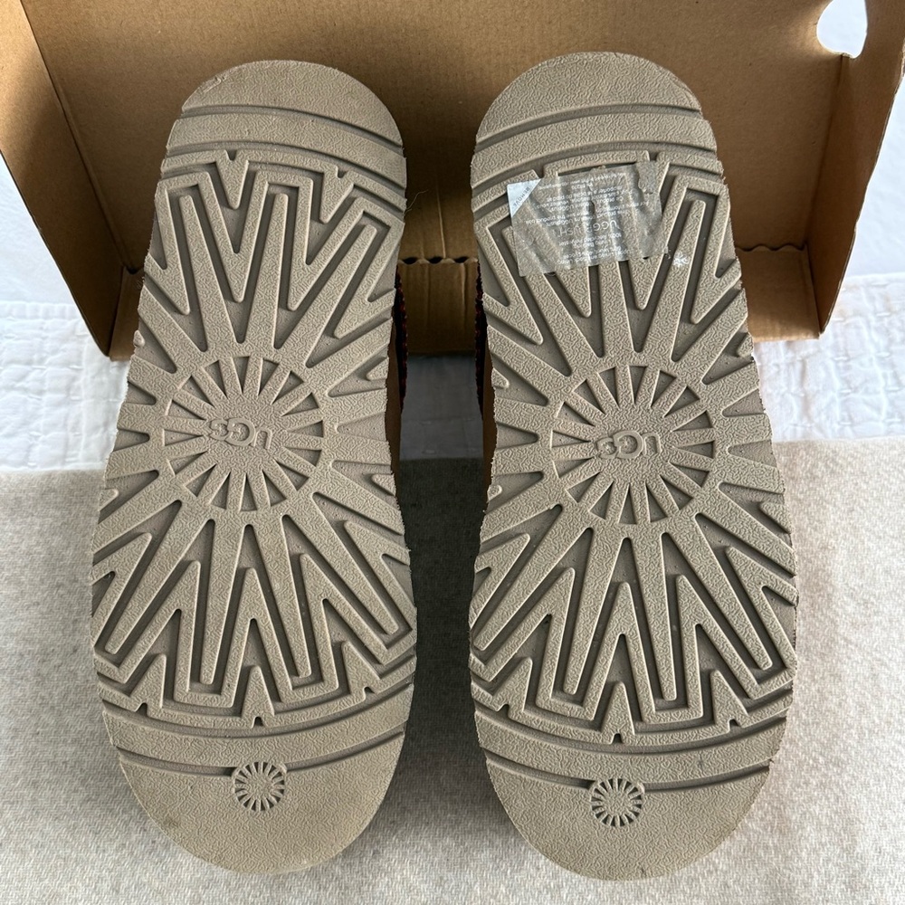 UGG Women's Brown Slippers with Red Trim - Picture 8 of 11
